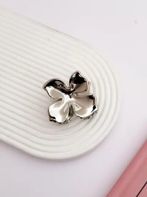 BROCHE COL335