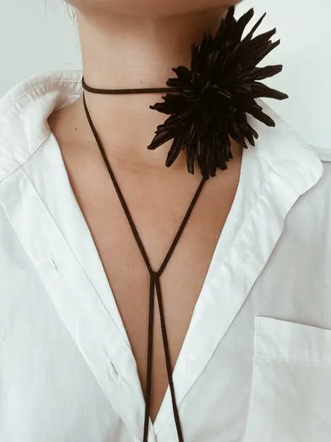 CHOCKER FLOR AC552