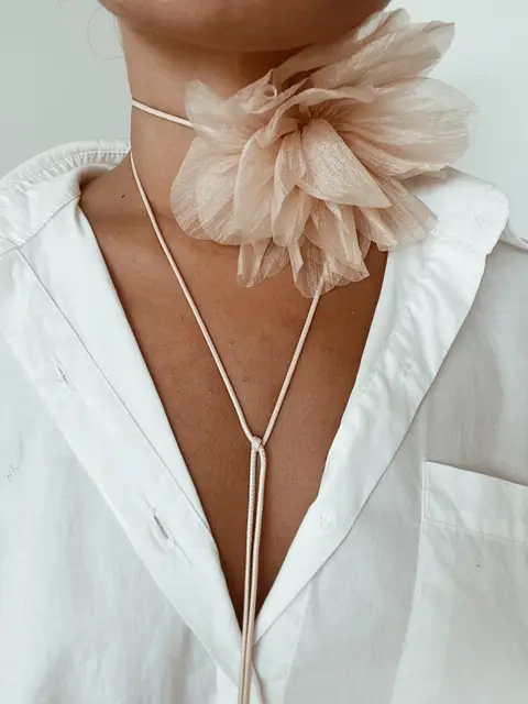 CHOCKER FLOR AC555