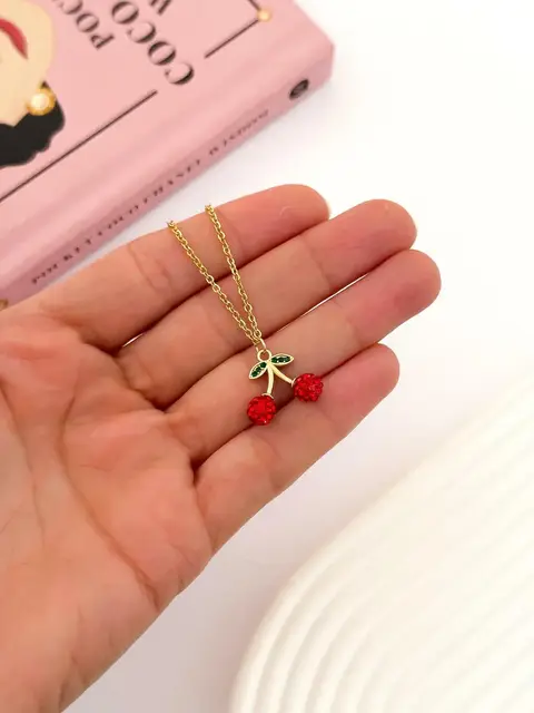 COLLAR CEREZA DCO2022