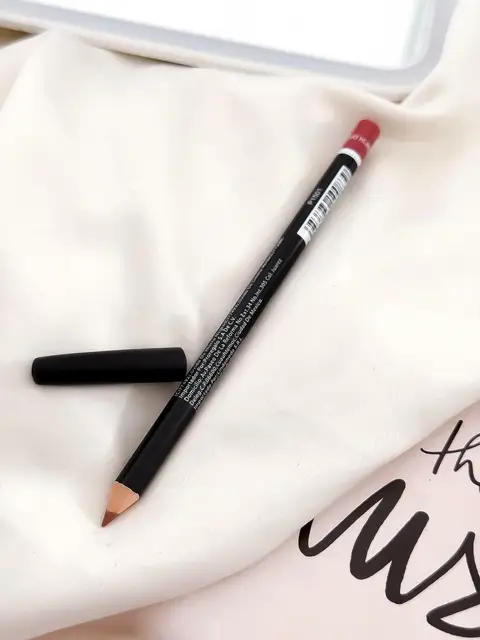 DELINEADOR DE LABIOS Y OJOS X6 MAKE52 (TOMO138 ROJO HUMO)