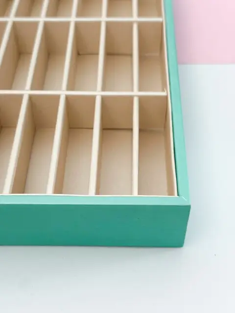 EXHIBIDOR 35X25CM C58