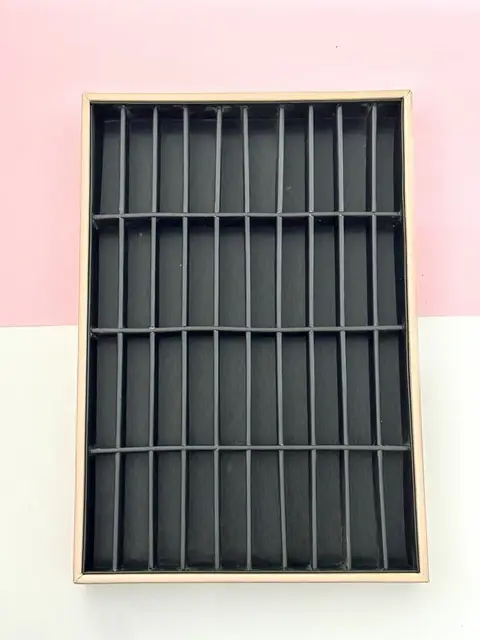 EXHIBIDOR 35X25CM C64