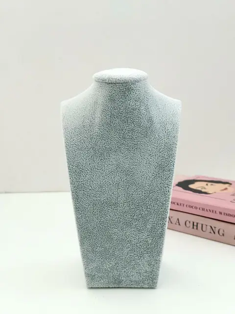 EXHIBIDOR CUELLO C130