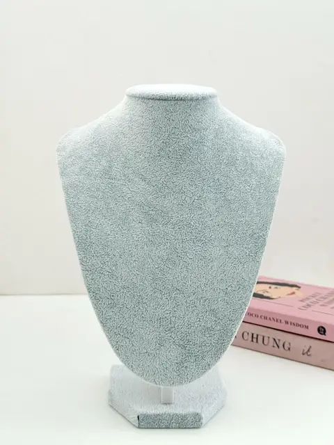 EXHIBIDOR CUELLO C132