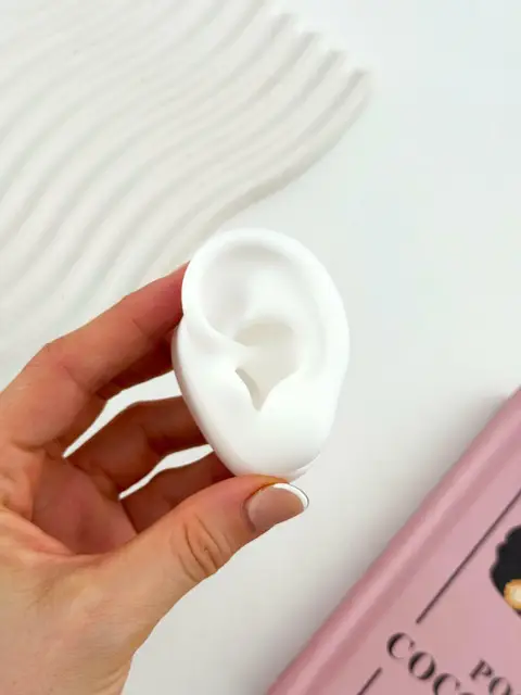 OREJA IZQUIERDA IN136