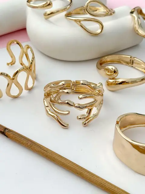 PACK X3 BRAZALETES DORADO PA327