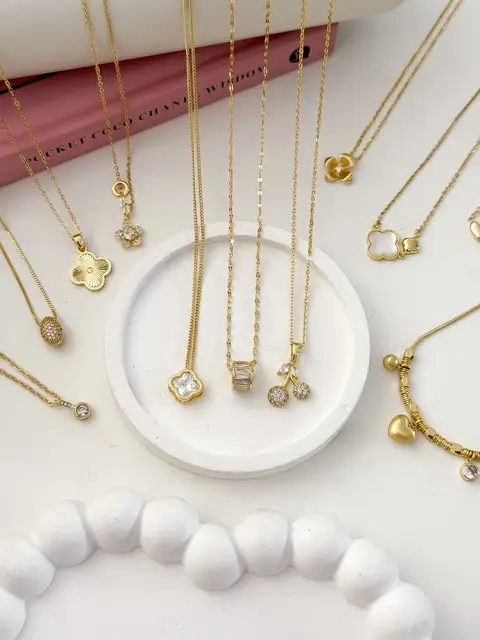 PACK X3 COLLARES DORADOS PA1195