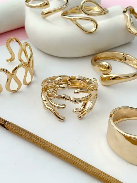 PACK X6 BRAZALETES DORADO PA461