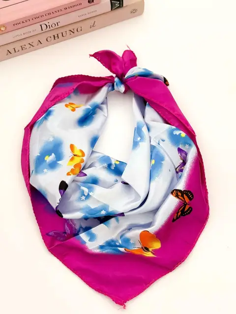 PAÑUELO COL521 45*47CM