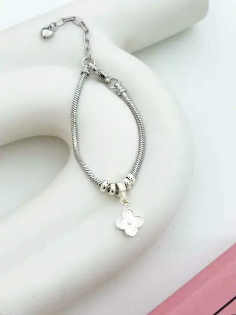PULSERA CHARMS (INCLUYE DIJE) QP524 -