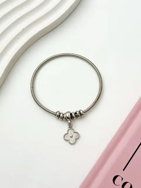 PULSERA CHARMS LILITH QP550- INCLUYE CHARMS