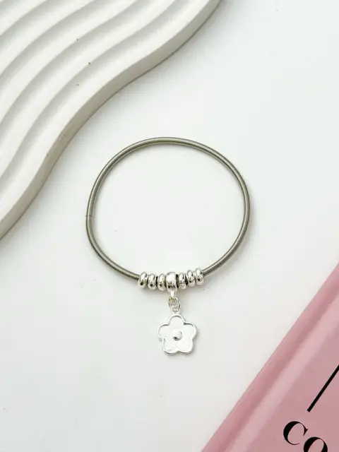 PULSERA CHARMS LILITH QP553-INCLUYE CHARMS