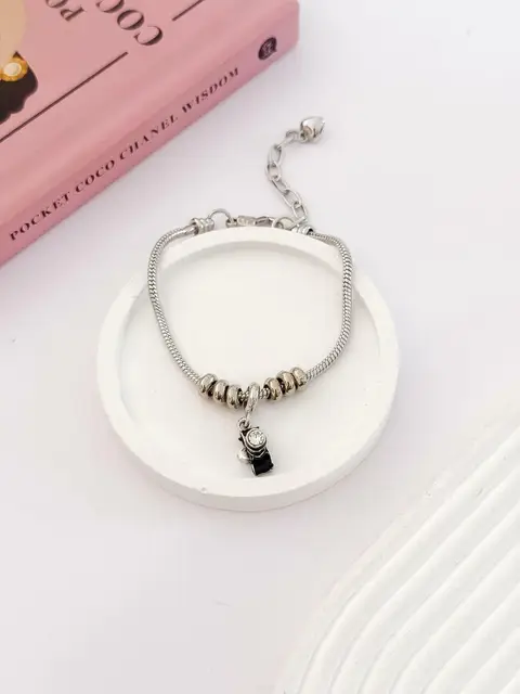 PULSERA CHARMS QP821